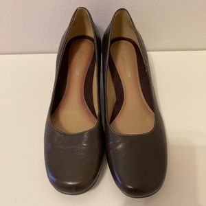 Naturalizer chocolate brown heels